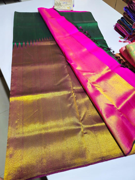 Handloom pure kanjivaram silk saree  bridal silk golden color with green with pink pure golden jari step over