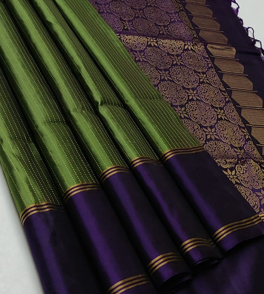 kanjivaram soft silk saree with double warp in borderless green with maroon body