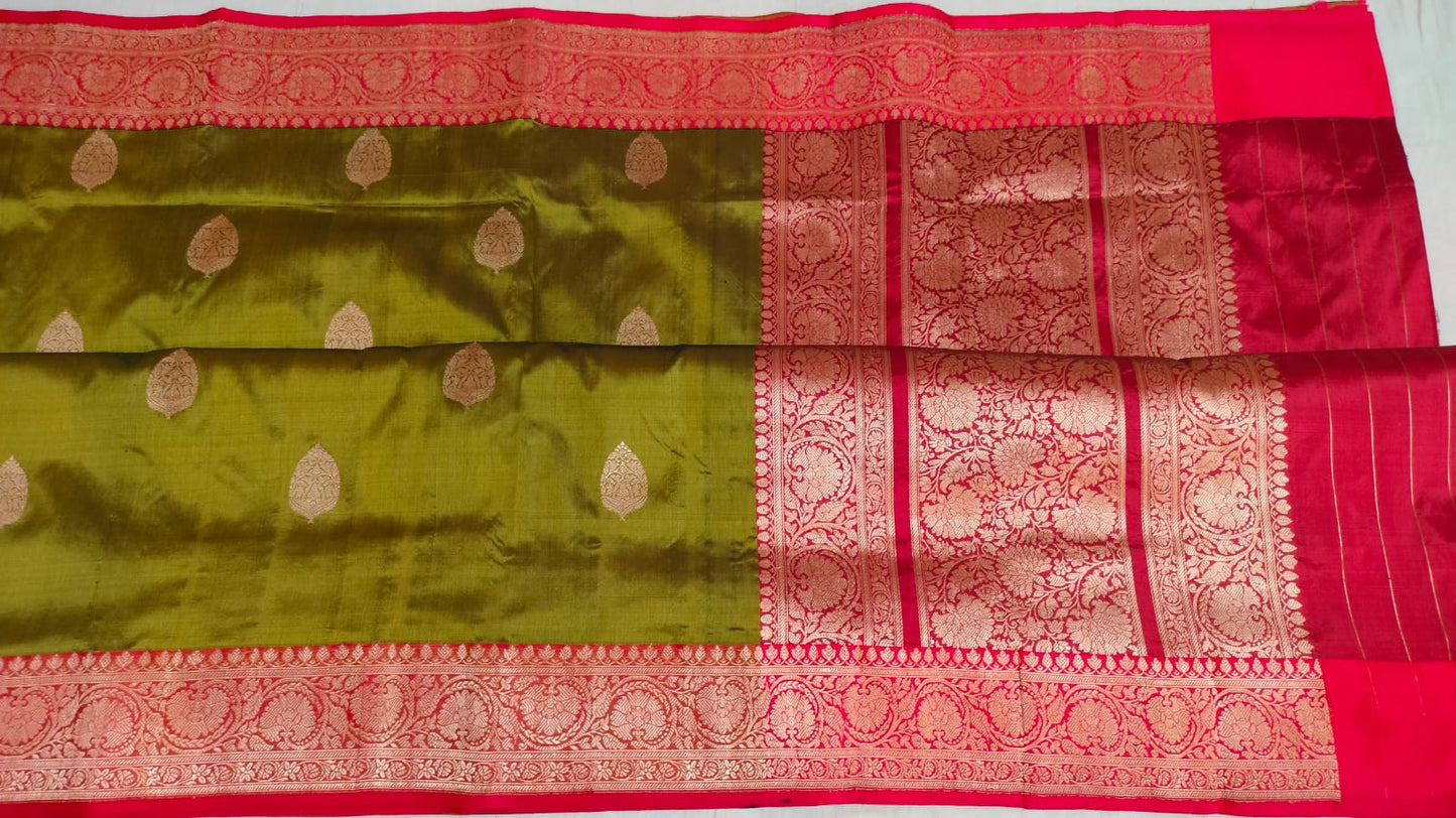 Beautiful katan Banaras Kaduva butta saree in  meganthi green with red colours