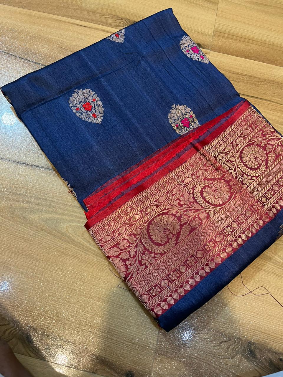 Tussar Banaras Kaduva butta  saree in navy with red with meenakari