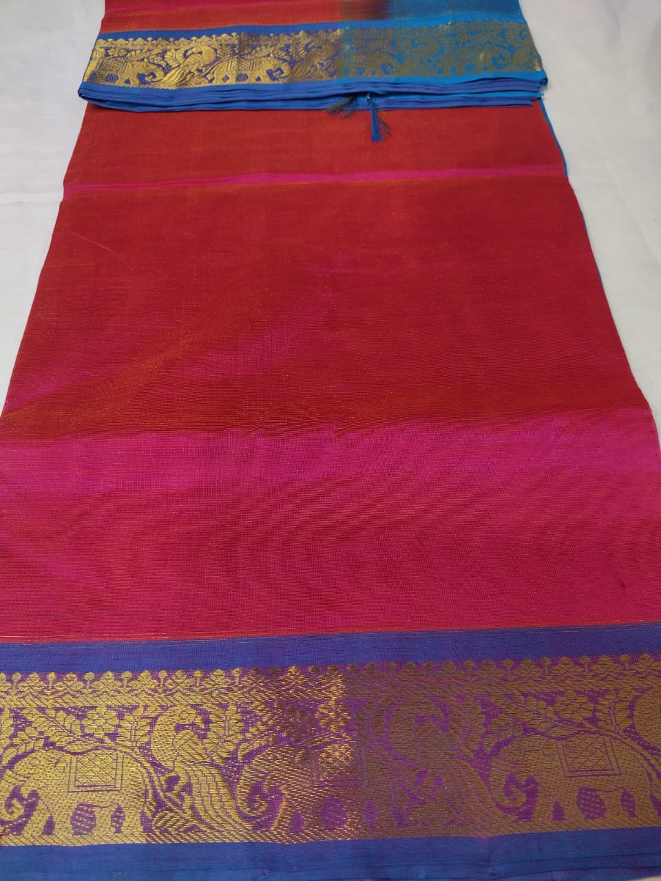 Vairaoosi silk cotton saree red with blue border vairaoosi