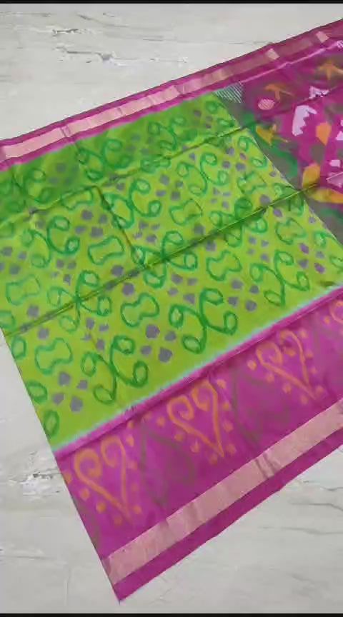 Handloom ikkat sift silk Saree in green with pink