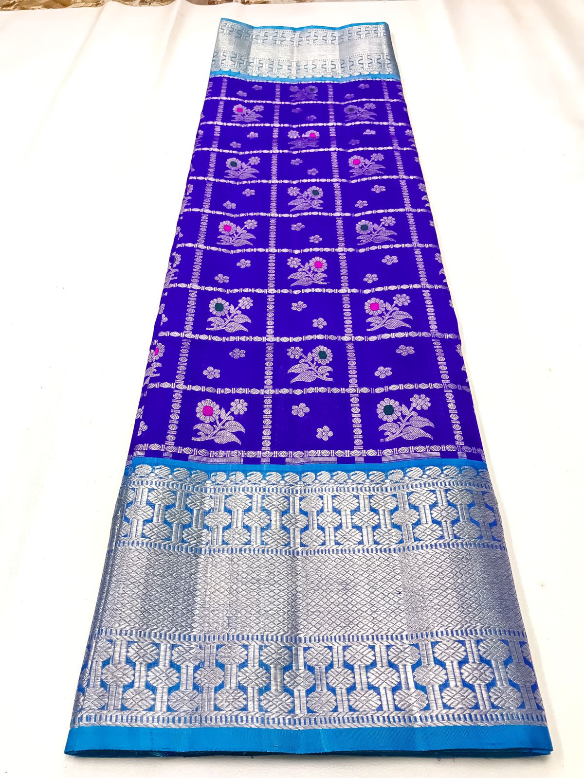 Venkatagiri handloom silk Saree in double tone royal blue with sky blue color