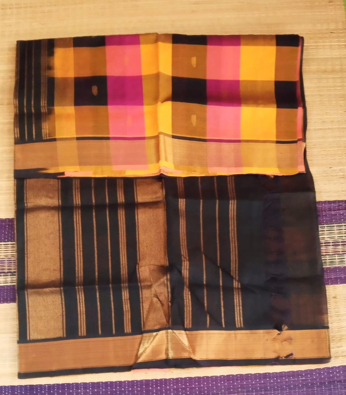 Pure silk cotton Saree with checked  palum palamum pattern