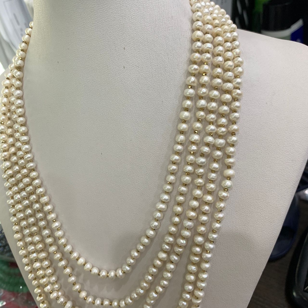 Real pearl jewelry in white five layer