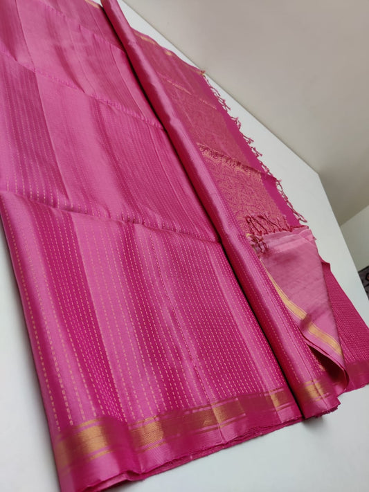 kanjivaram silk saree with double warp pink  border weaving