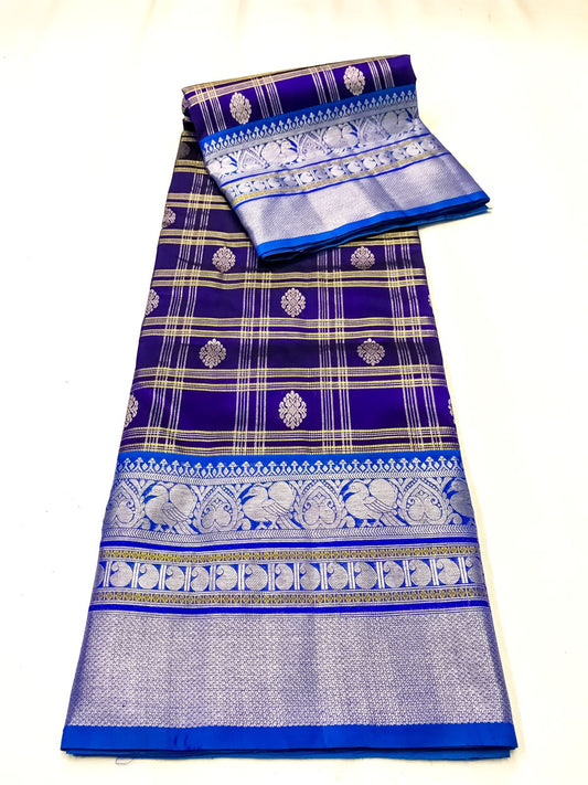 Venkatagiri handloom silk Saree in double tone navy color kalanji color