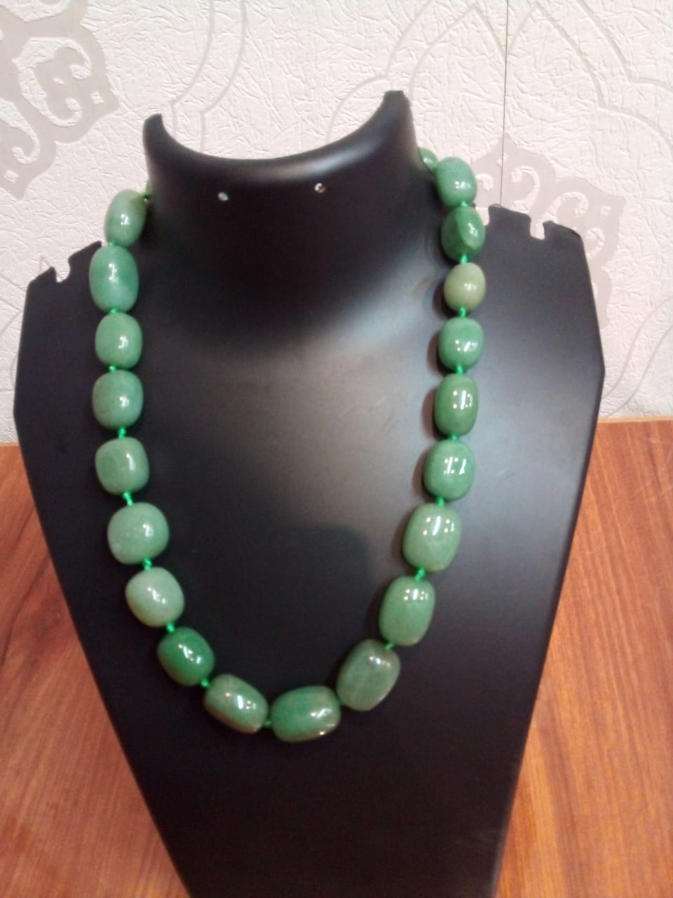 Jewellery emarald green colors granite stone cylinder shaped natural Stone necklace