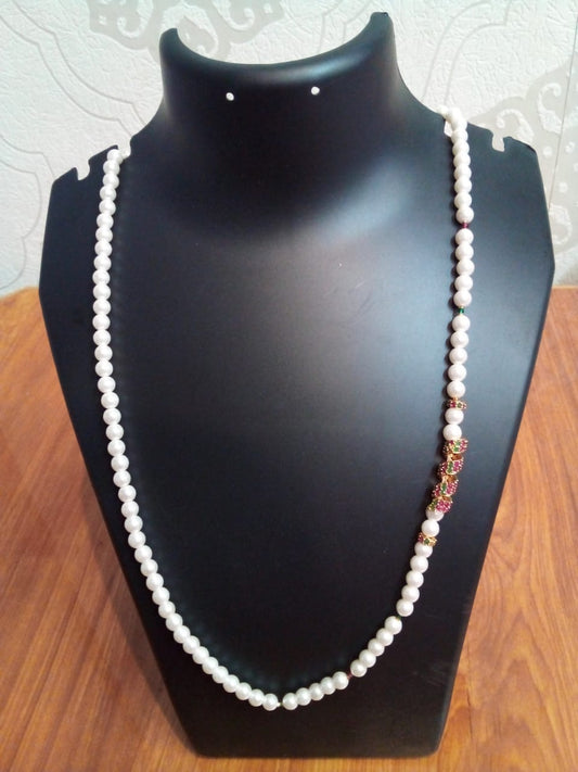 Jewellery real pearl jewelry in white single layer with golden beads