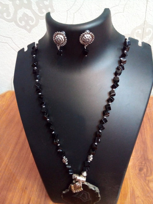 Jewellery black square beads natural Stone with big stone pendant with earrings