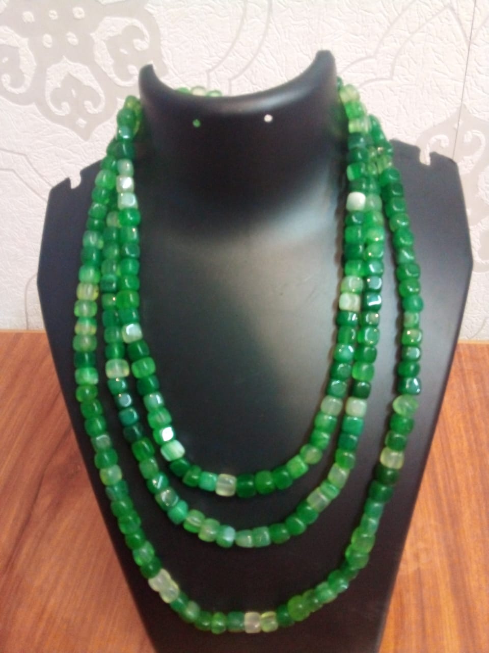 Jewellery green natural Stone three layers chain