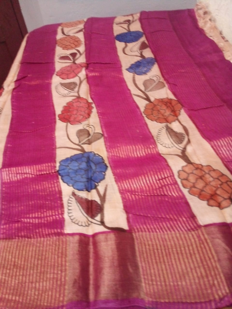 Hand painted pen Kalamkari saree in Pure tussar Saree cream with pink border and painted flowers with leaves